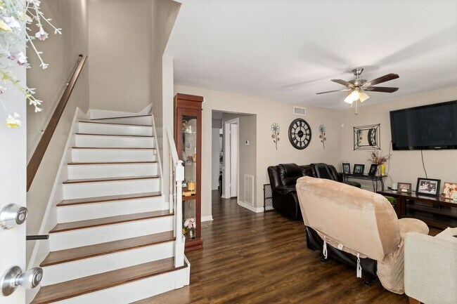 Foto del edificio - 8300 Oakhaven Rd