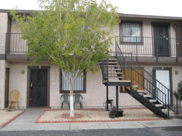 Primary Photo - 3240 N Mary Dee Ave