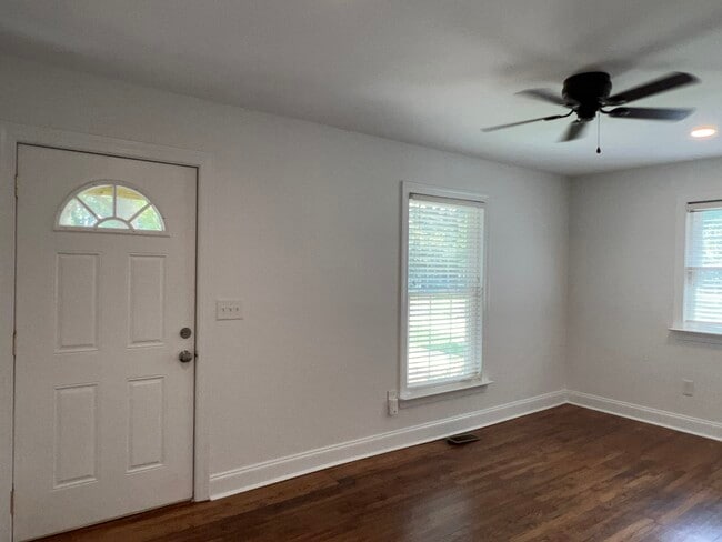 Photo - 1013 Allen St House