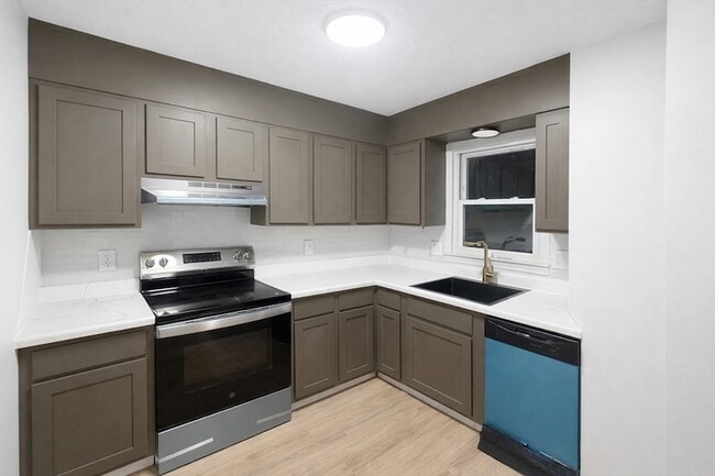 Foto del edificio - 116 Breckwood Cir