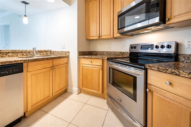 Building Photo - 10401 W Broward Blvd