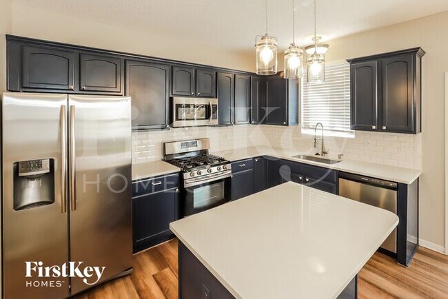 Foto del edificio - 7900 N Lister Ave