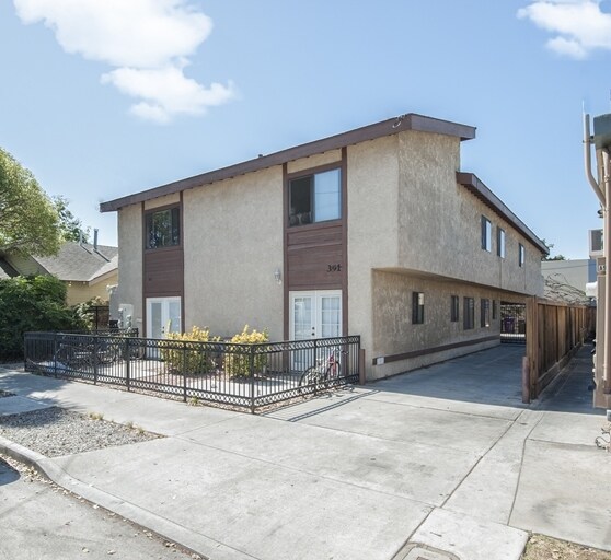 Primary Photo - 391 Grand Ave