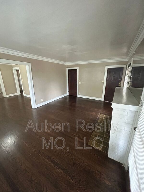 Foto del edificio - 5303 Charlotte St