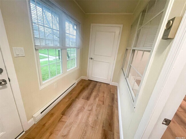 Building Photo - 275 Berwick Ct