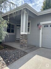 Building Photo - 6615 Aston Cir