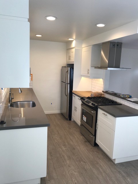 Kitchen - 231 Longfellow Ave