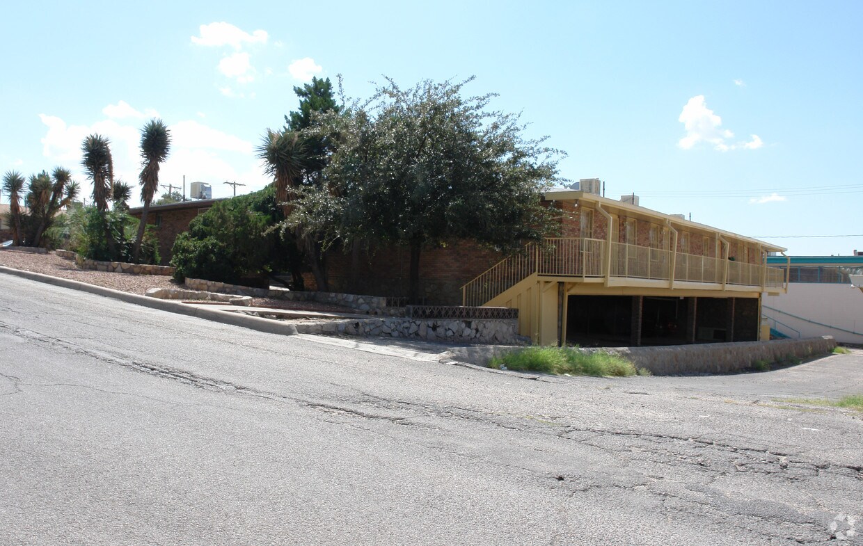 Foto del edificio - 2801 N Kansas St
