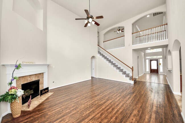 Building Photo - 8627 Sweet Pasture Dr