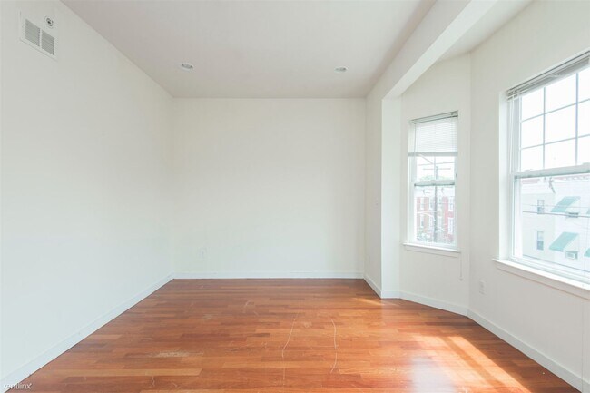 Foto del edificio - 4 br, 3 bath Duplex - 1813 W Master ST Unit B