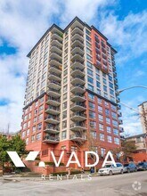 Building Photo - 833 Agnes St