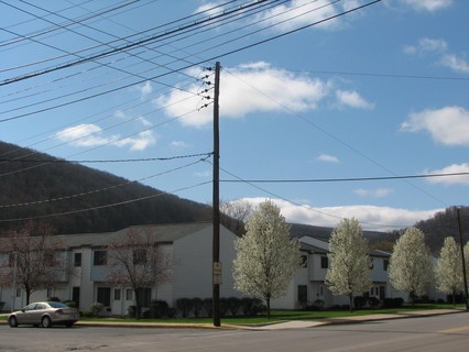 Primary Photo - Tyrone Townhouses