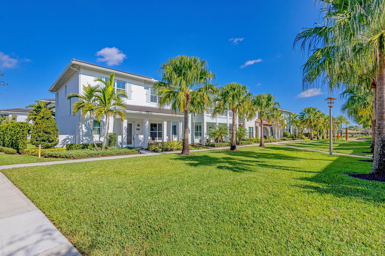 Foto principal - 13325 Machiavelli Way