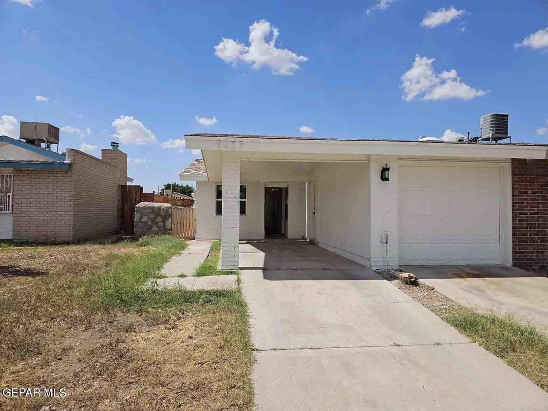 Foto principal - 6037 Morning Glory Cir