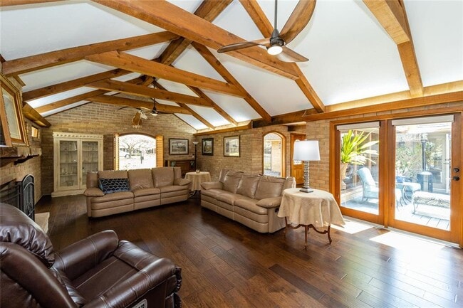 Foto del edificio - 3490 Crestwood Dr