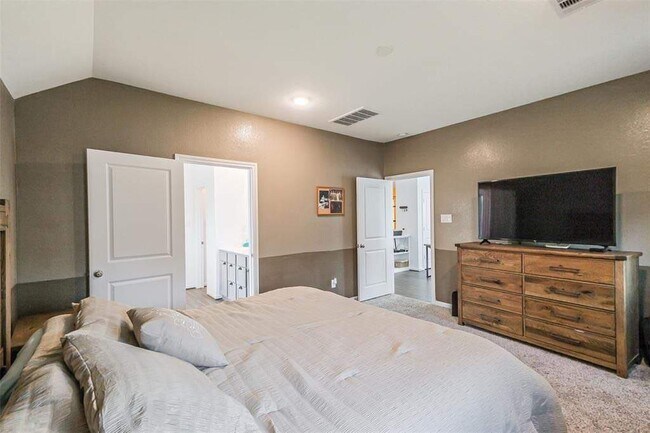 Foto del edificio - 426 Alex Arbor Wy