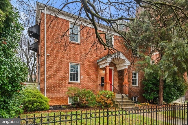 Building Photo - 5503 44th Ave
