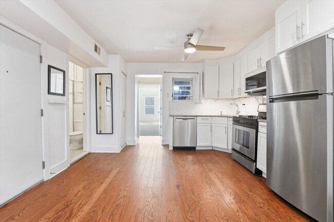 Building Photo - 281 4th St