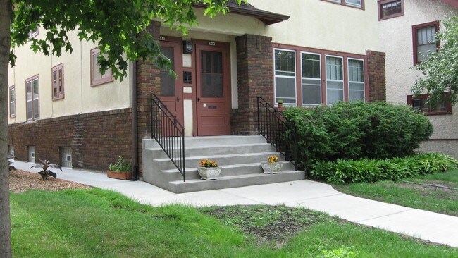 Building Photo - 3345 Emerson Ave S