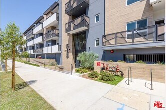 Building Photo - 518 N Gramercy Pl Building Photo - 518 N Gramercy Pl