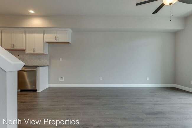 Foto del edificio - 2 br, 1.5 bath House - 1753 NE Robert Rd #B