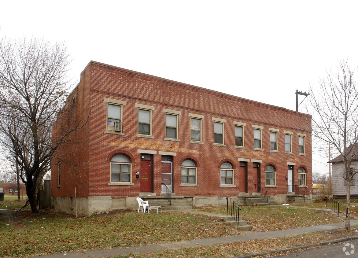 Primary Photo - 479-487 Lilley Ave