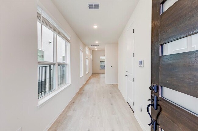 Foto del edificio - 2008 Kit Cir