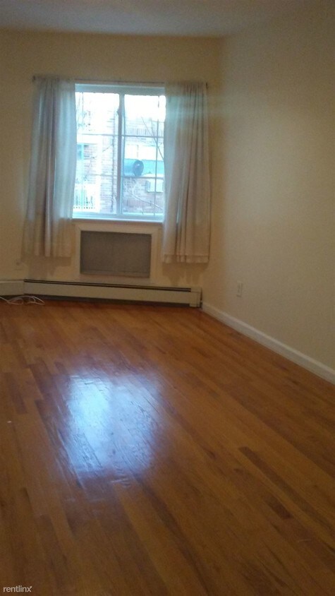 Foto del edificio - 2826 44th St
