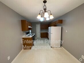 Building Photo - 1096 Sunstar Dr
