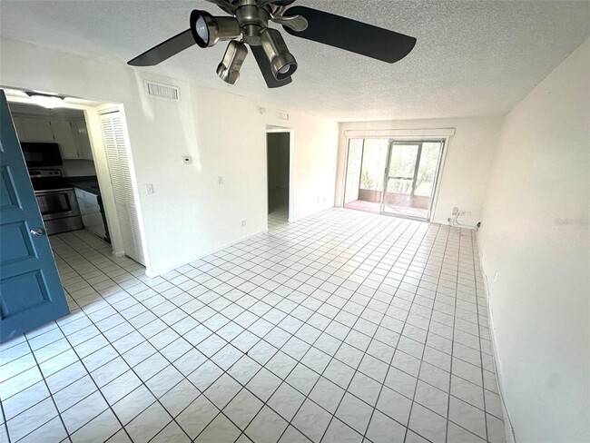 Building Photo - 6342 Newtown Cir