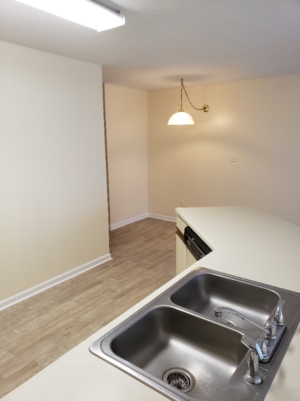 Building Photo - 3700 Golf Colony Ln