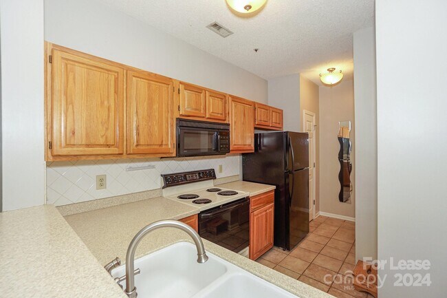 Foto del edificio - 754 Southwest Dr