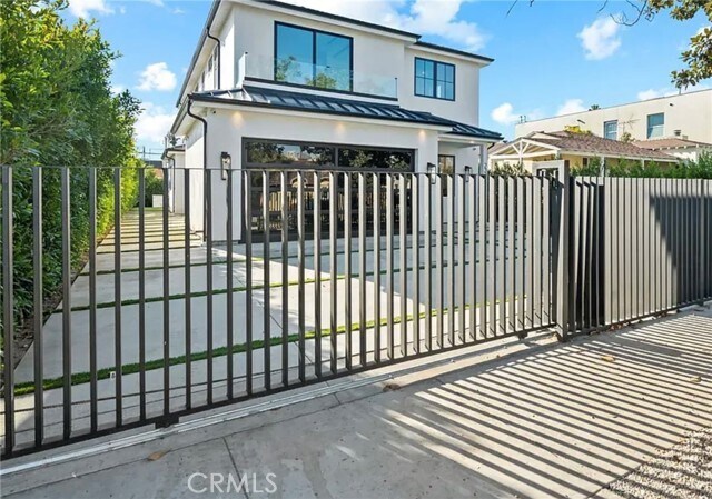 Building Photo - 2371 Midvale Ave