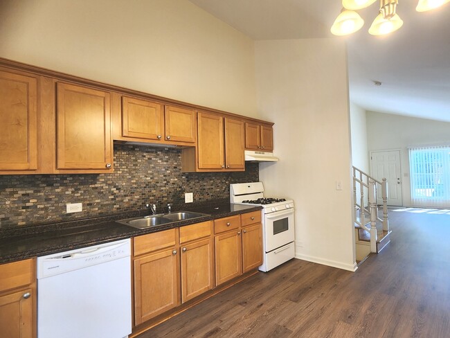 Building Photo - 630 Morningside Dr