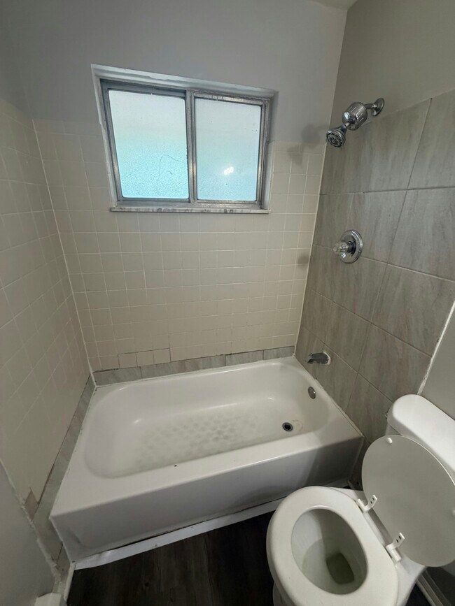 Foto del edificio - 10682 E Holly Rd