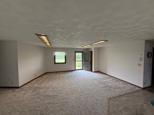 Foto del edificio - 2 Bedroom House w/ Beautiful Views and Bonus Room!
