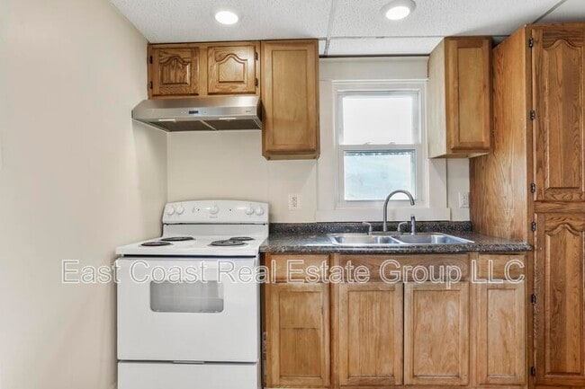 Building Photo - 157 N Conococheague St