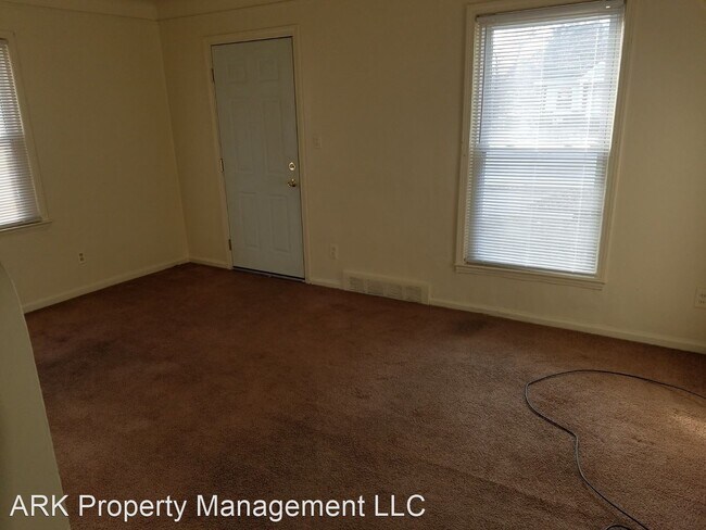 Building Photo - 2 br, 1 bath House - 7736 Evergreen Avenue