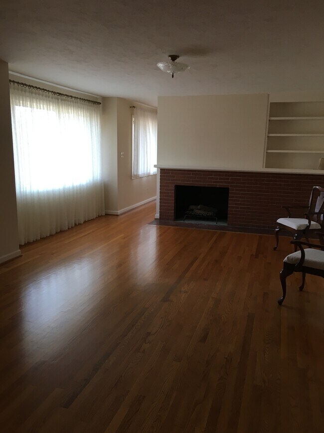 living room - 255 Mills Ave