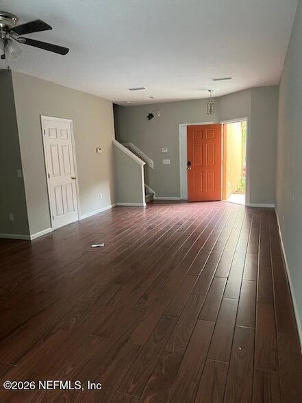 Foto del edificio - 6849 Misty View Dr