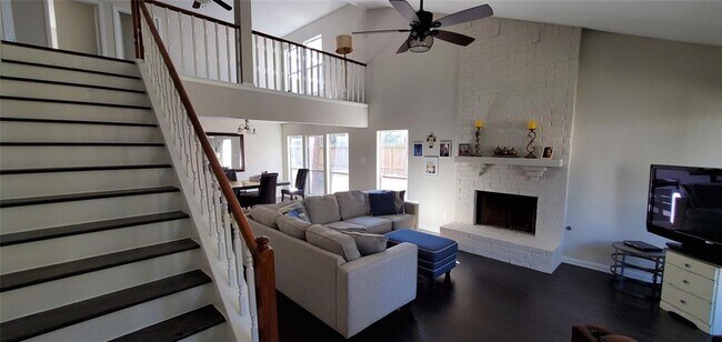 Building Photo - 3106 Silver Falls Dr