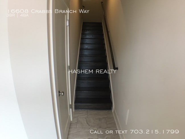 Building Photo - 16608 Crabbs Branch Way