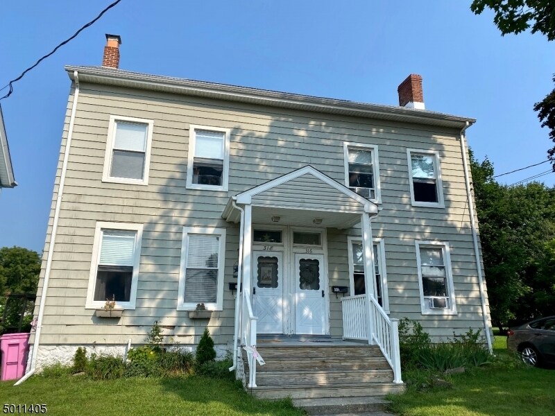 Primary Photo - 316 Warren St