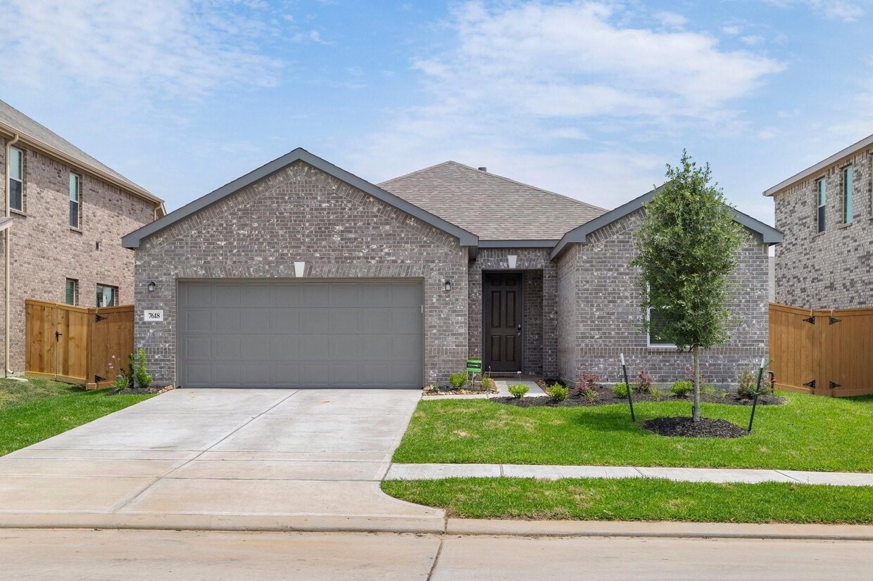 Foto principal - 7618 Coral Ky Dr