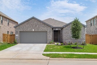 Building Photo - 7618 Coral Ky Dr