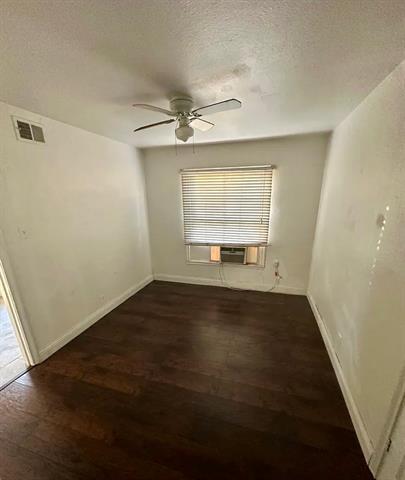 Foto del edificio - 4855 Elena St
