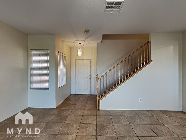 Foto del edificio - 8248 Celina Hills St