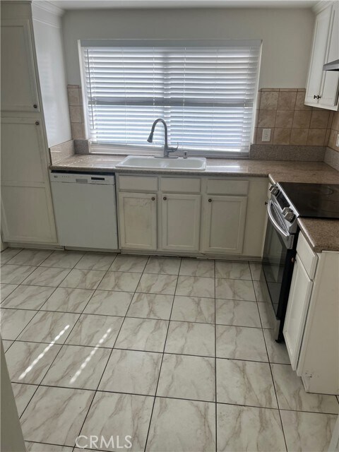 Foto del edificio - 12742 Oland St