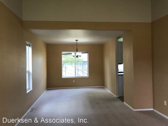 Building Photo - 3 br, 2.5 bath House - 4959 SW Roseberry