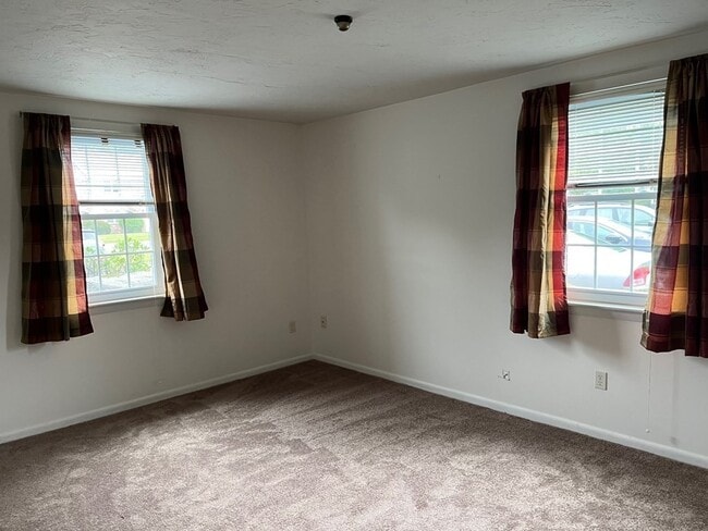 Building Photo - 111 Ethyl Way